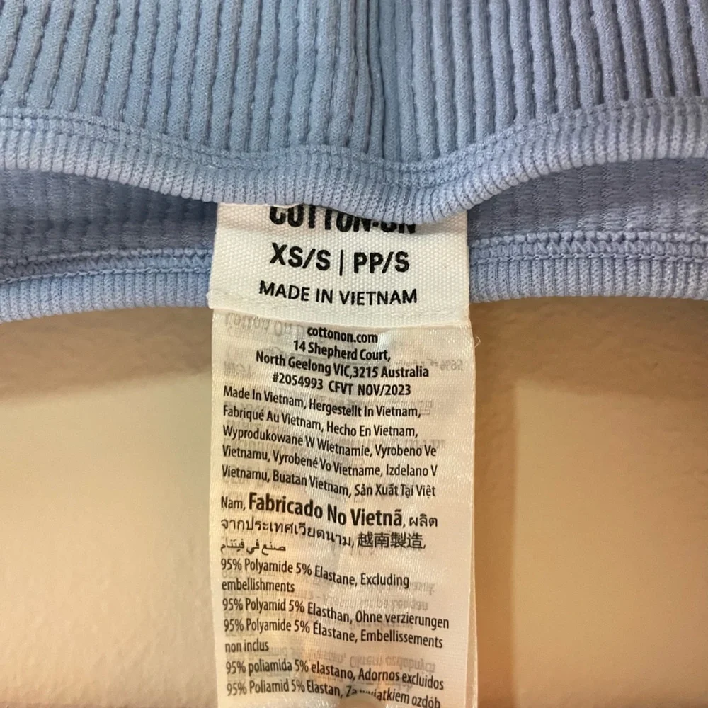 Light Blue Ribbed Crop Top - Picture 3 of 3
